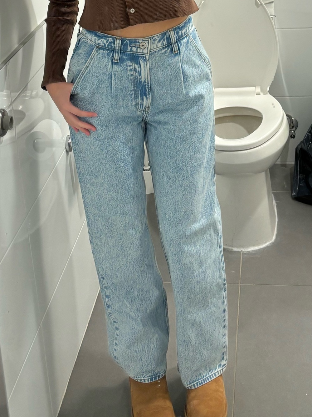Classic High-Waist Light Blue Women’s Jeans